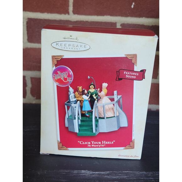 Wizard of Oz Hallmark Keepsake Christmas Ornament 2003 Click Your Heels + Sound - Picture 2 of 7